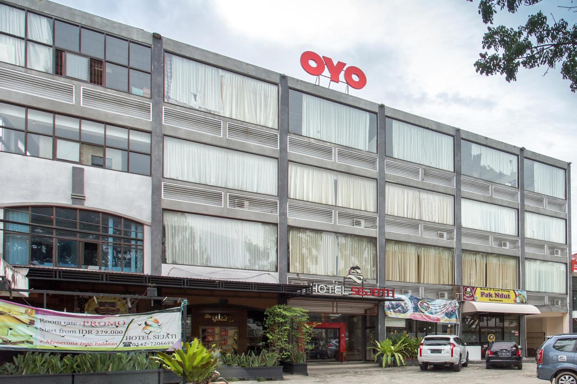 Oyo 663 Hotel Sejati Balikpapan  Exterior foto